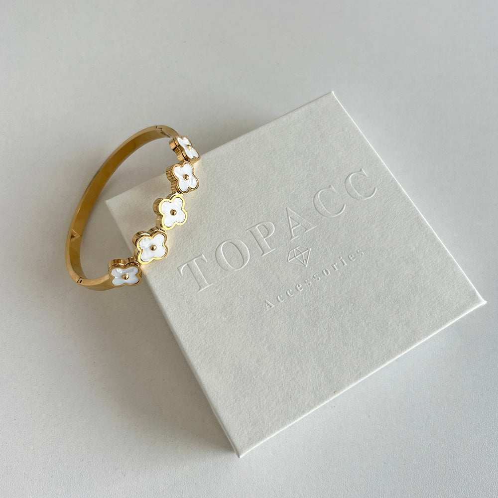 White Moonlight // BANGLE