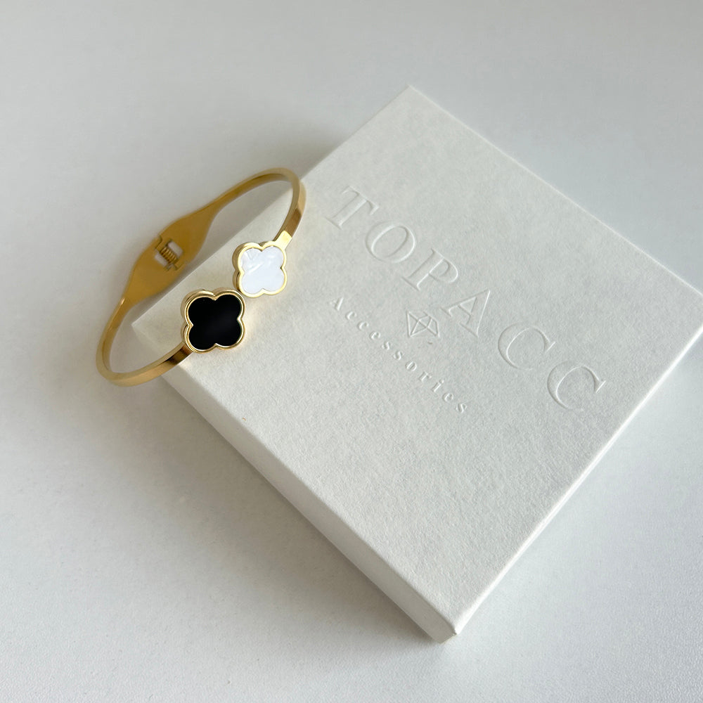 Black and white flowers / / Bangle