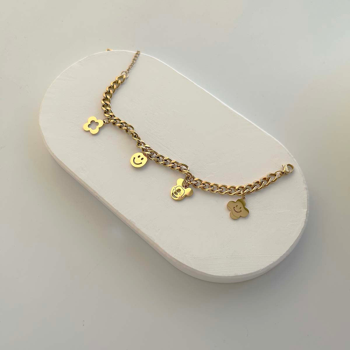April / / Bracelet