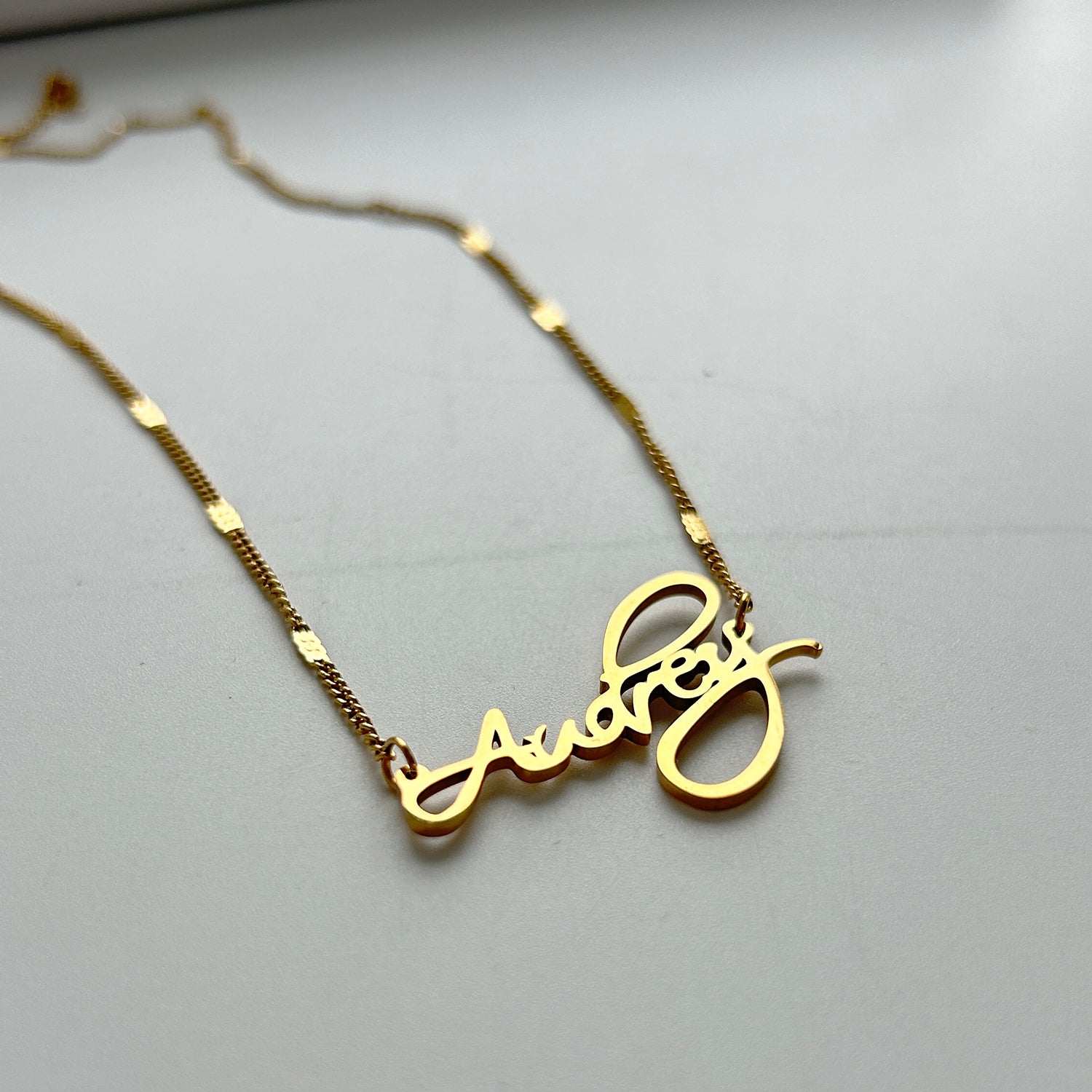Octavia / / NECKLACES