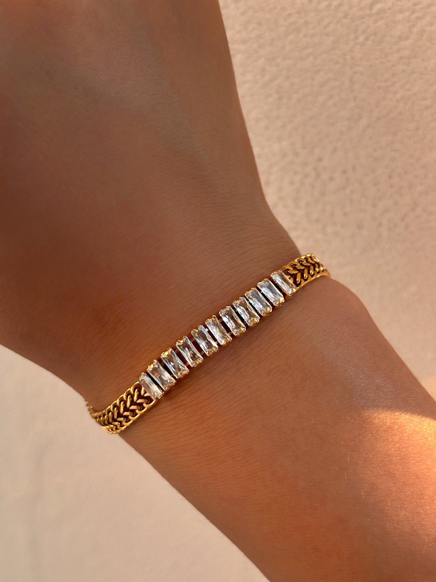 T O P ~ Zircon Bracelet