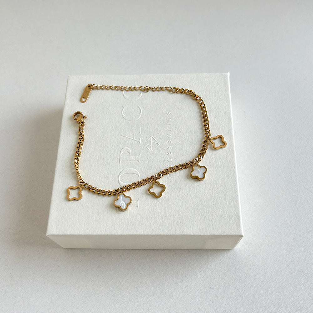 Wind chimes / / Bracelet