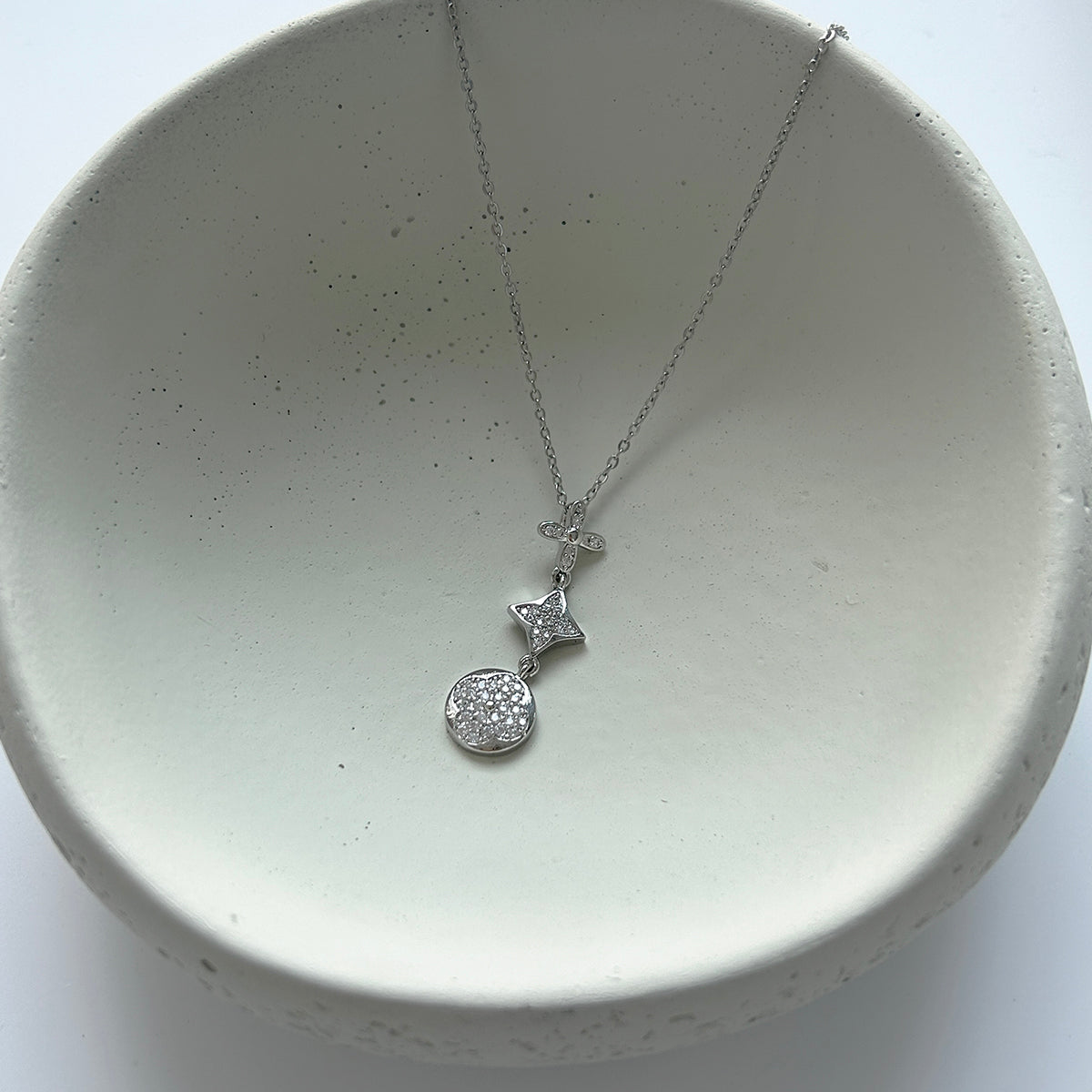 Zenobia / / NECKLACES