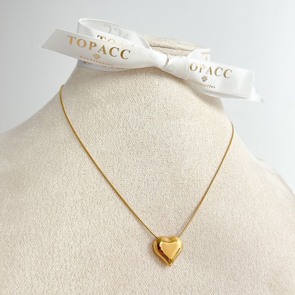 HEART-SHAPED //NECKLACE