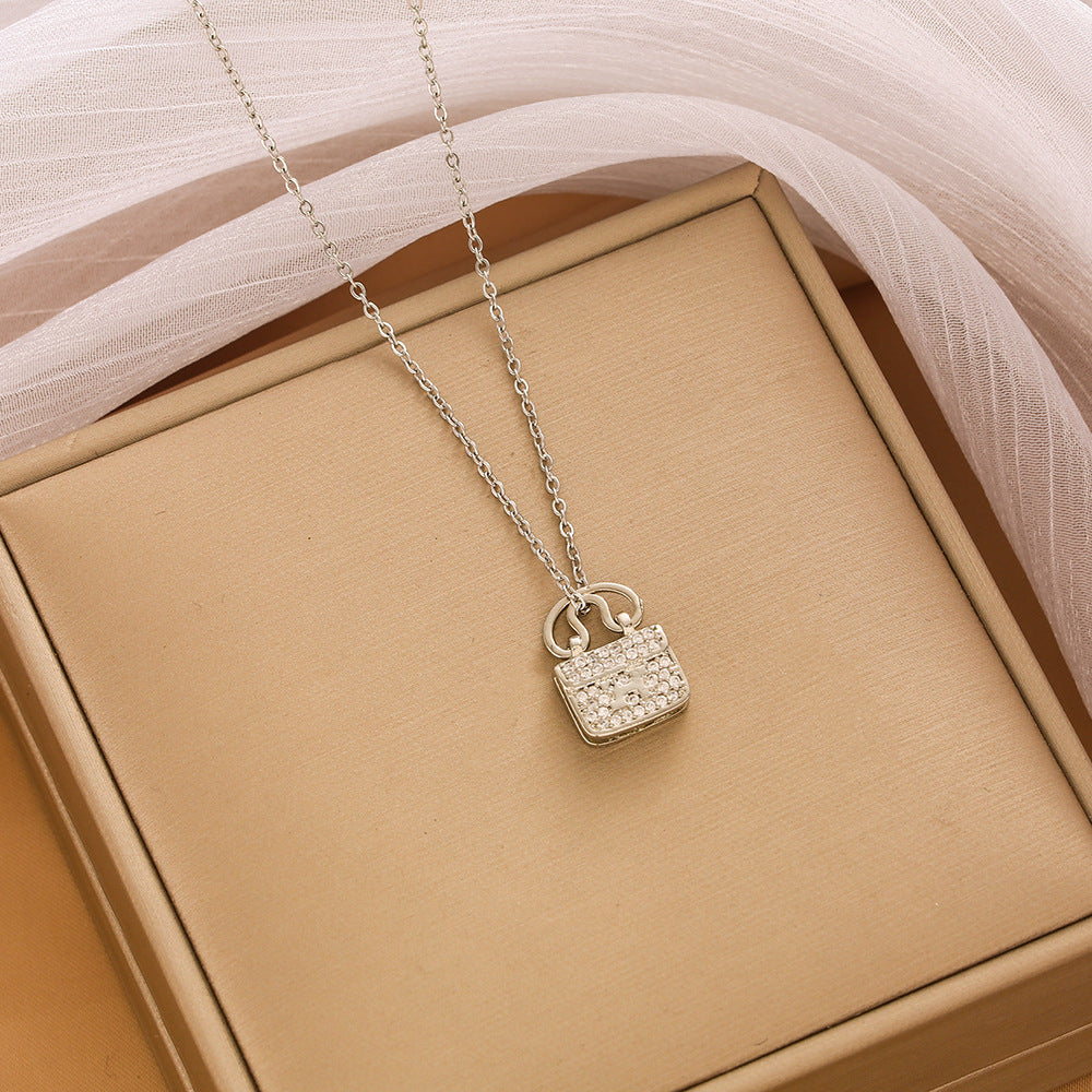 ANGELA / / NECKLACE