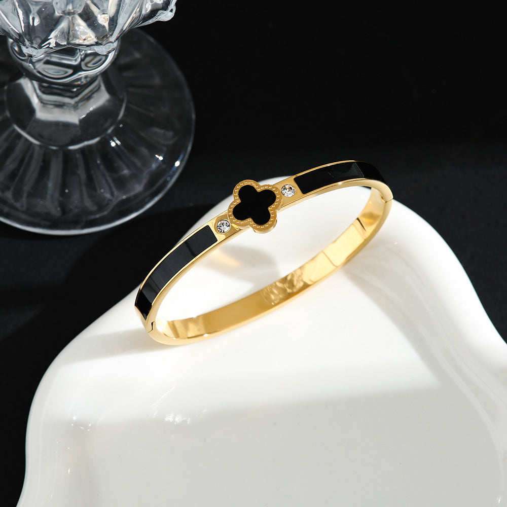 MARIA // BANGLE / / GOLD
