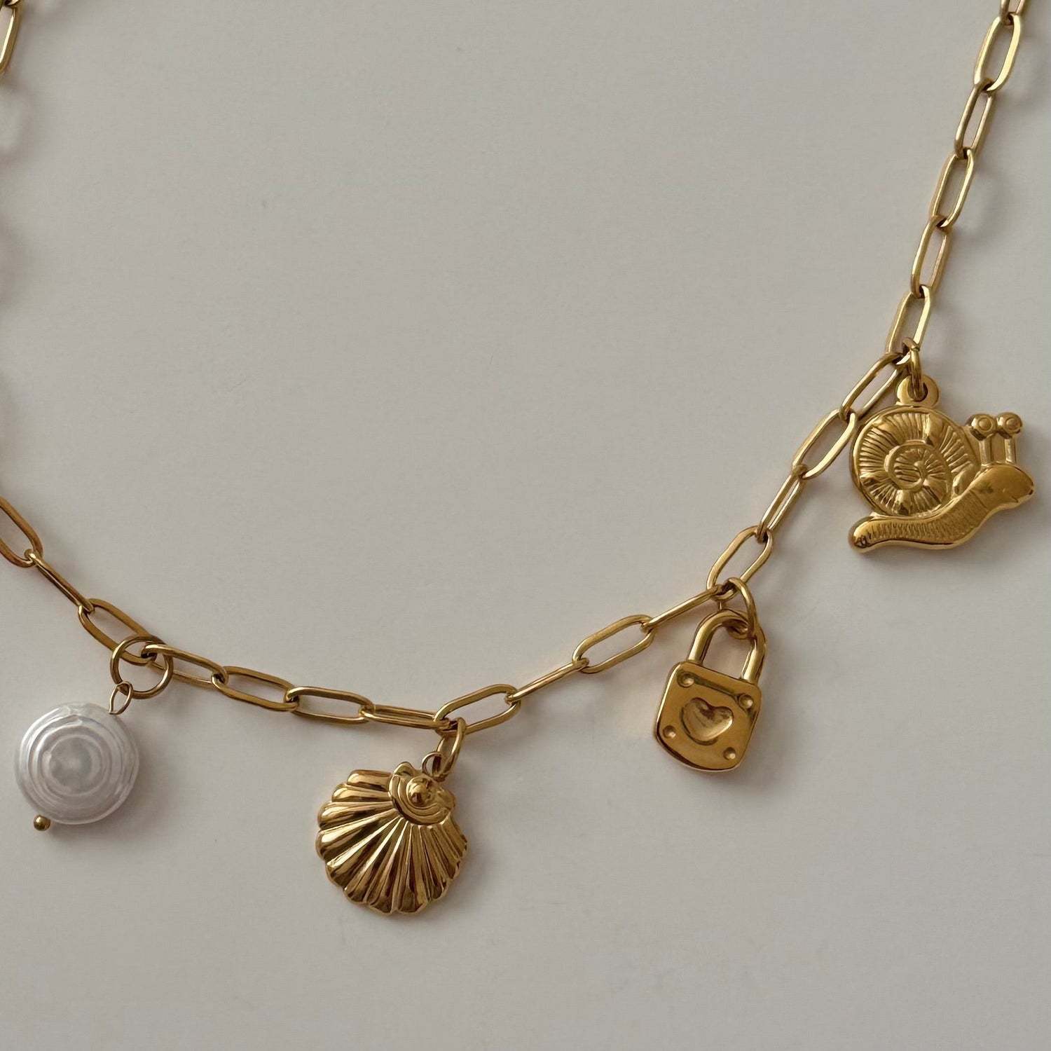 SUMMER / / NECKLACE