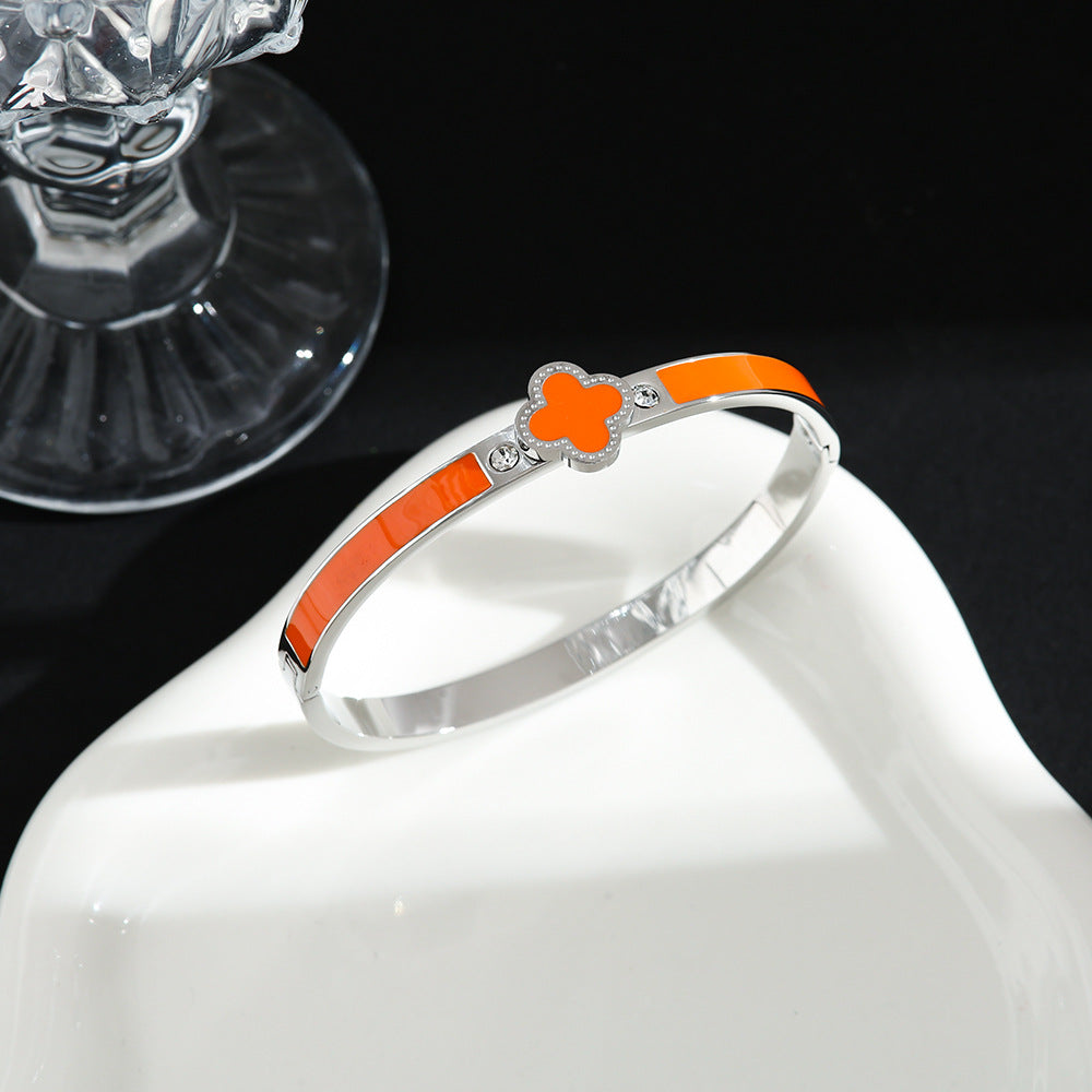 MARIA // BANGLE / / SILVER