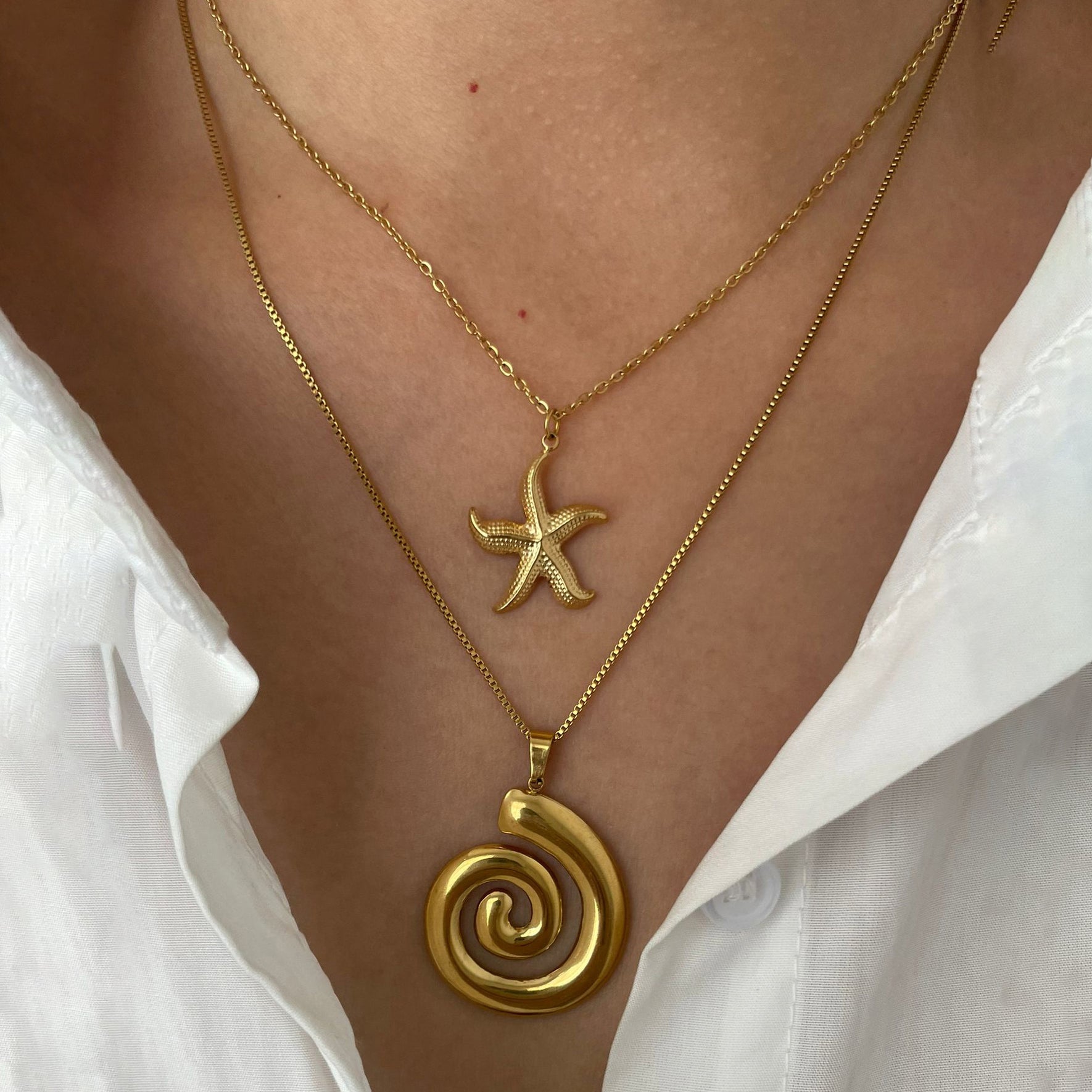 2pcs SHELL / / NECKLACE