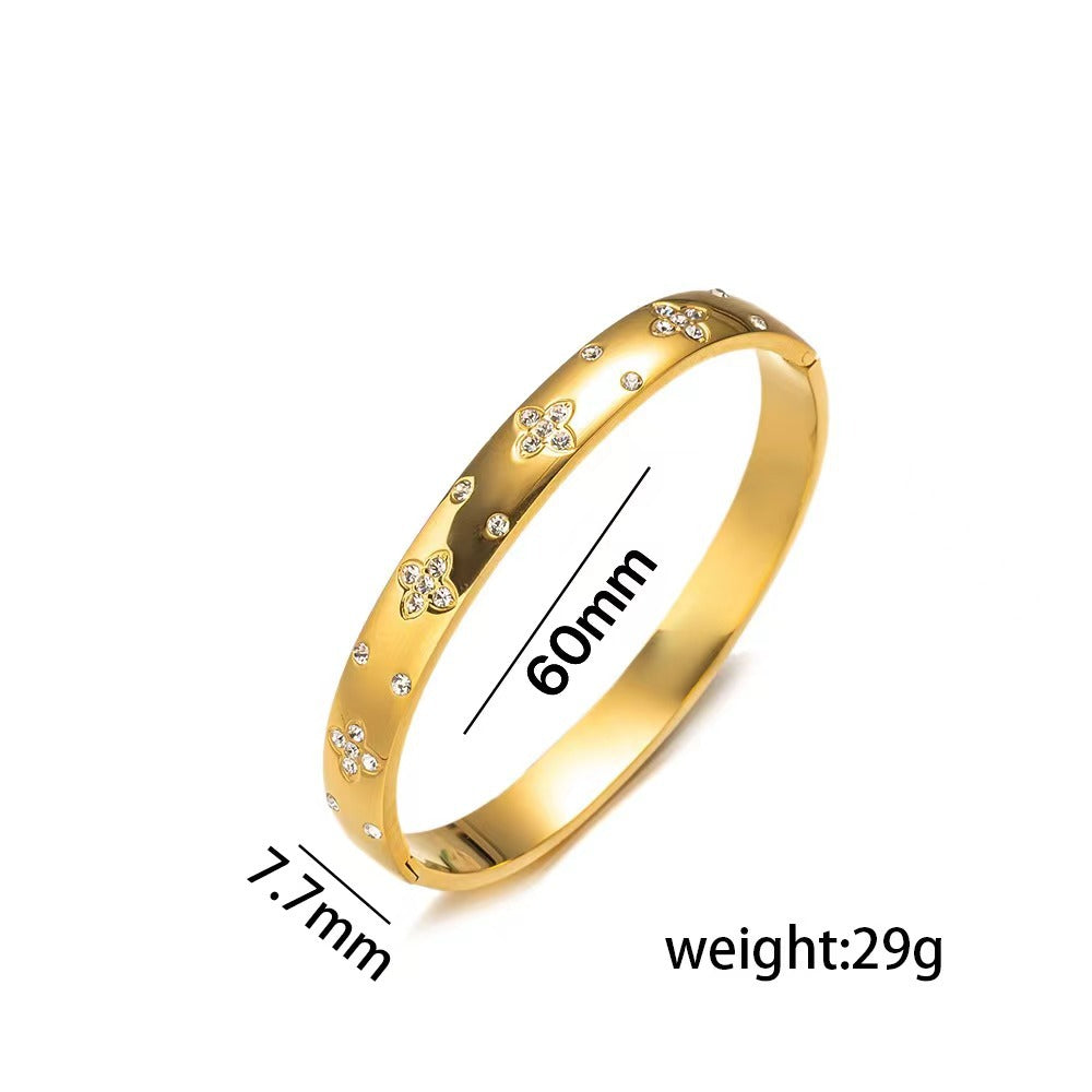 Athena / / BANGLE