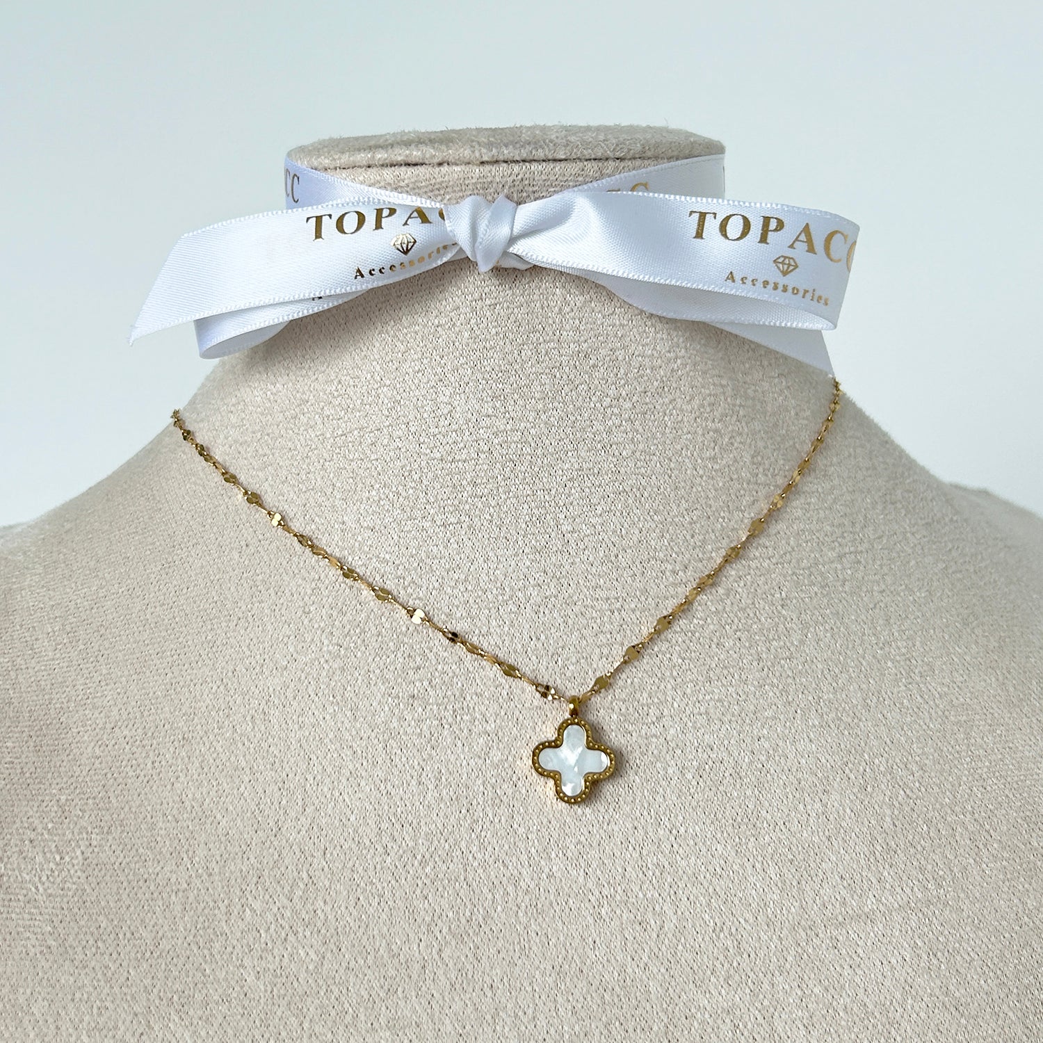 Natalie / / NECKLACES