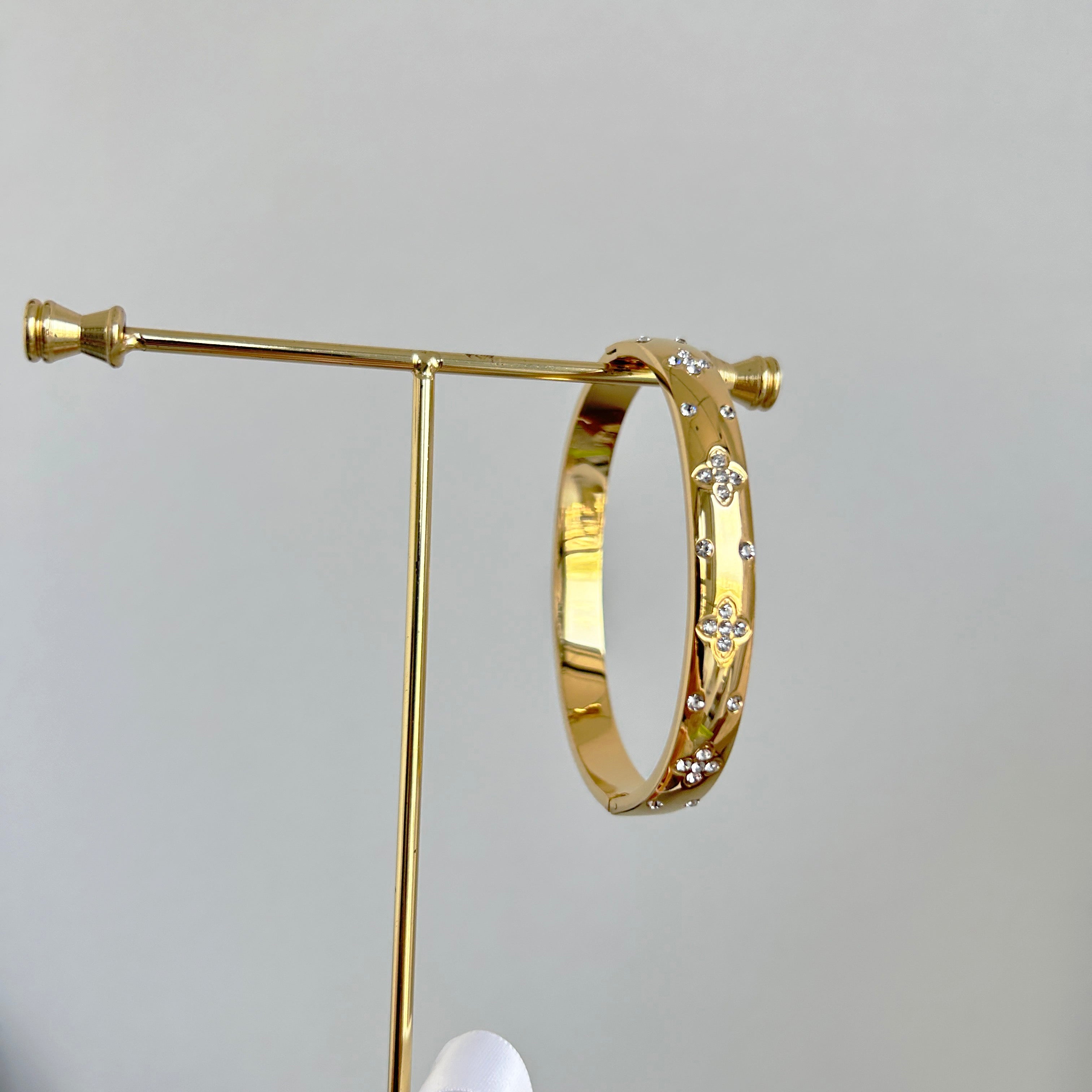 Athena / / BANGLE