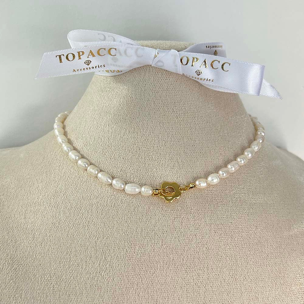 Baroque pearl necklace