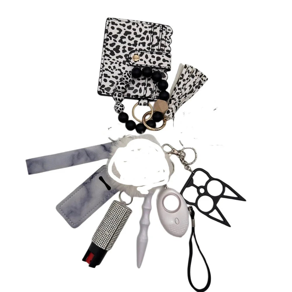 Simple and lightweight key chain set