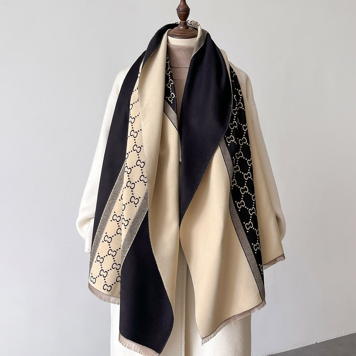 Mido / / SCARVES, SHAWLS