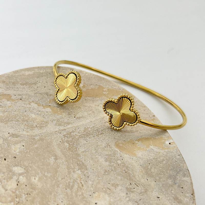 FLOWERS / BANGLE